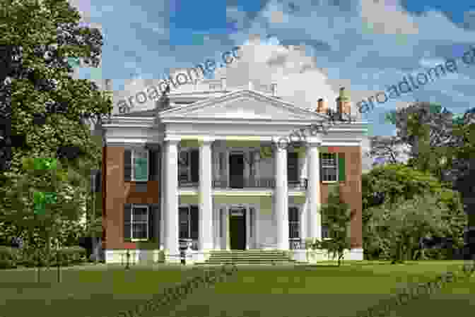 Historic Plantation House With Vast Columns And Sprawling Lawn Historic Plantations Of Alabama S Black Belt (Landmarks)