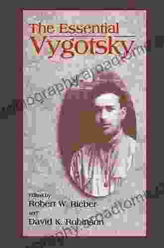 The Essential Vygotsky (Vienna Circle Collection)